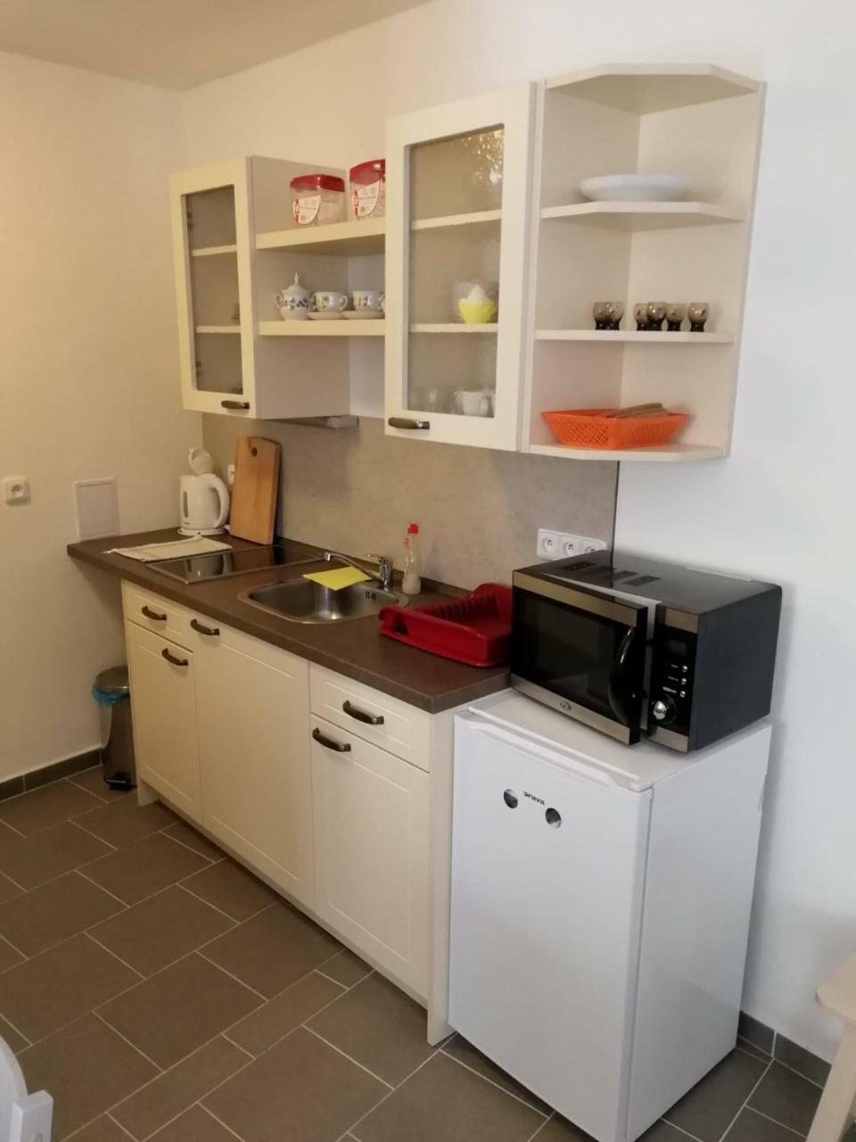 Apartman U Hippolyta Йндрихув Храдец Екстериор снимка