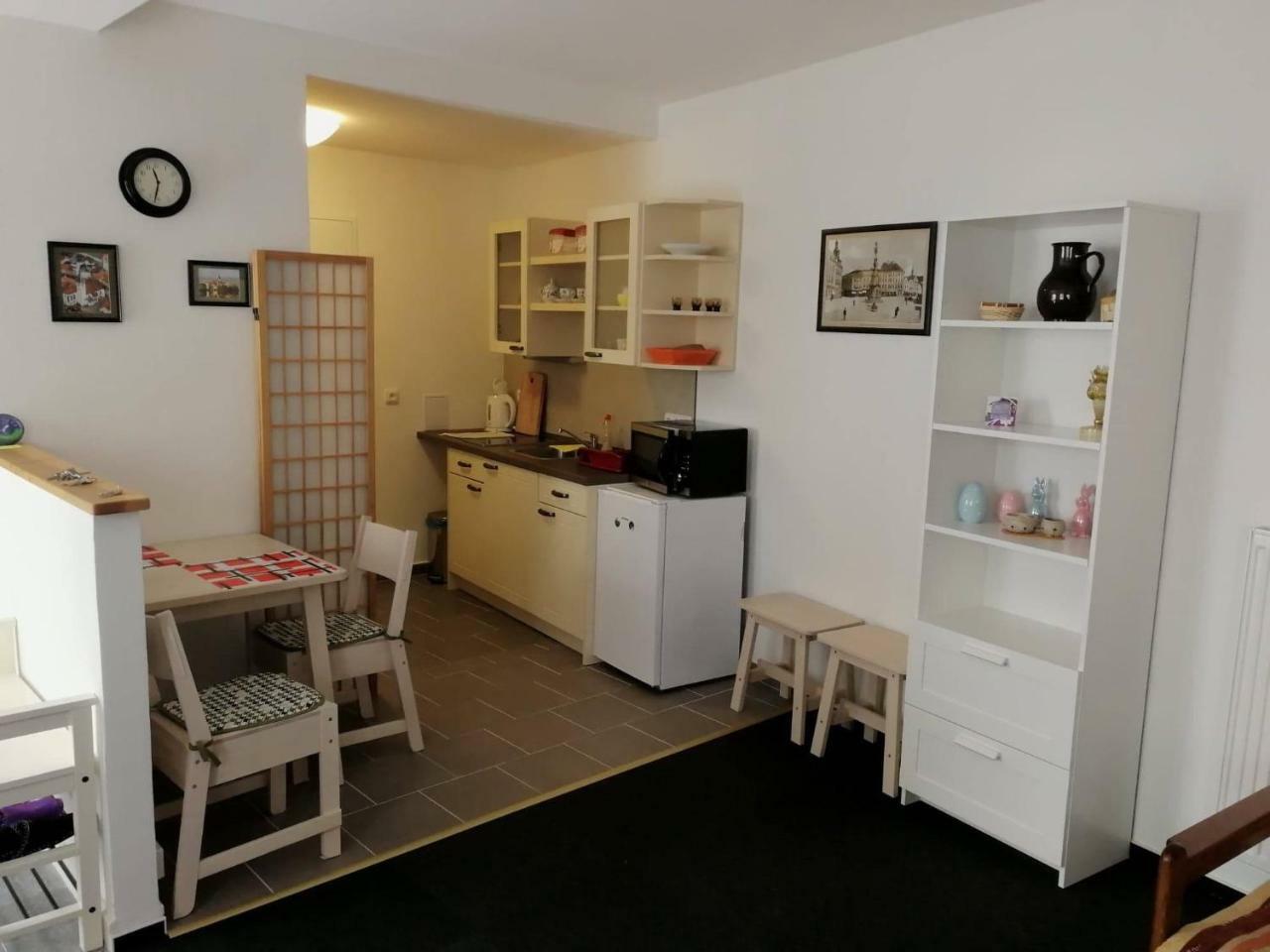 Apartman U Hippolyta Йндрихув Храдец Екстериор снимка