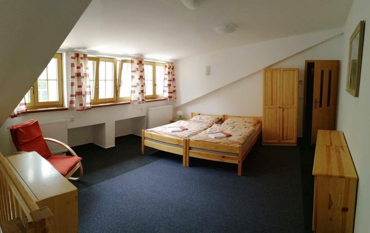 Apartman U Hippolyta Йндрихув Храдец Екстериор снимка